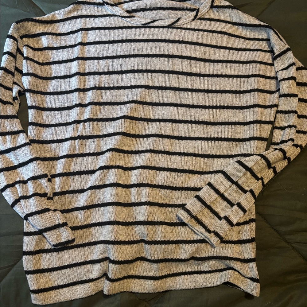Grey and Black Striped Long Sleeve Sweater size Medium lightweight